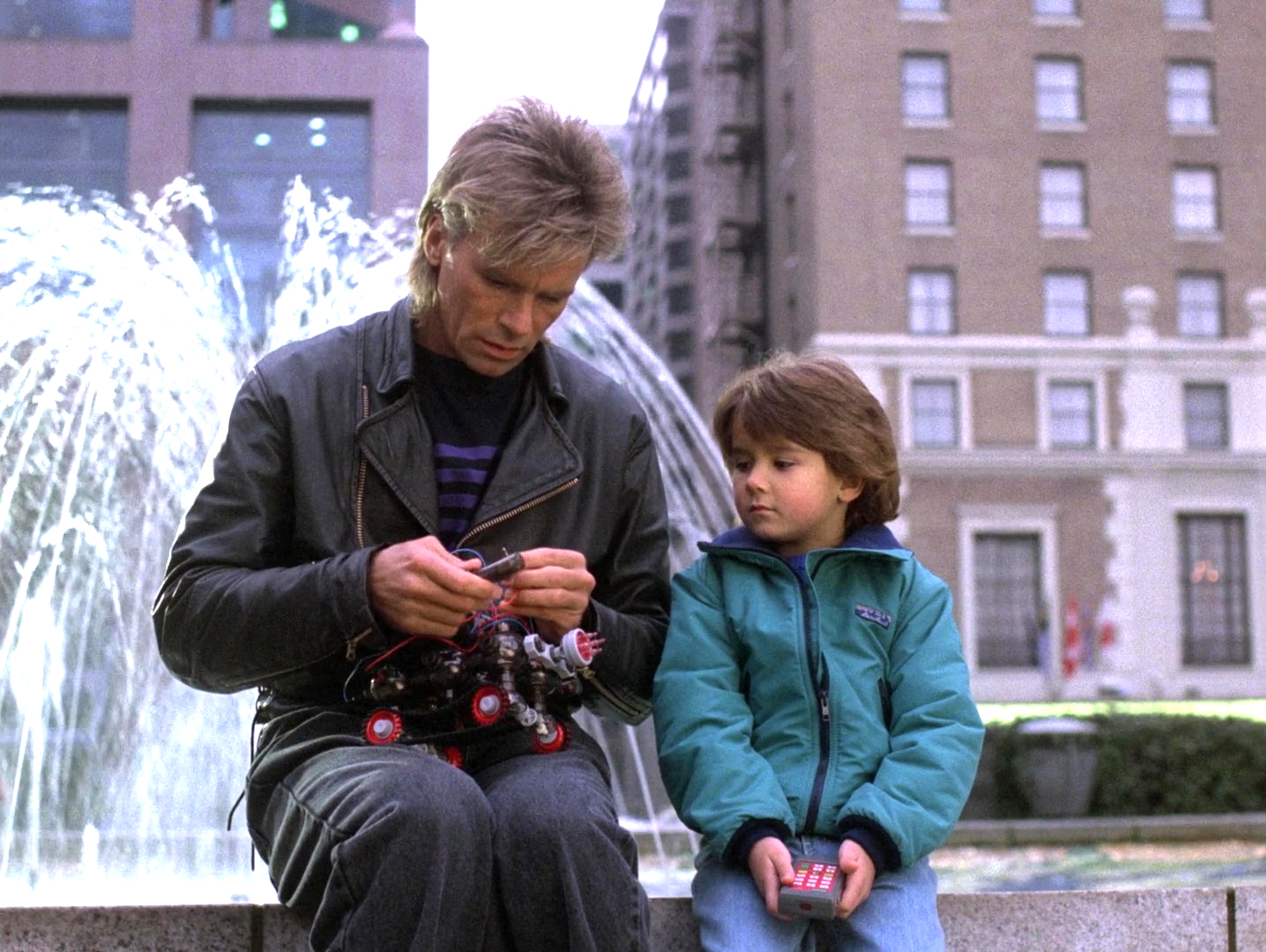 MacGyver_with_Kid.jpg